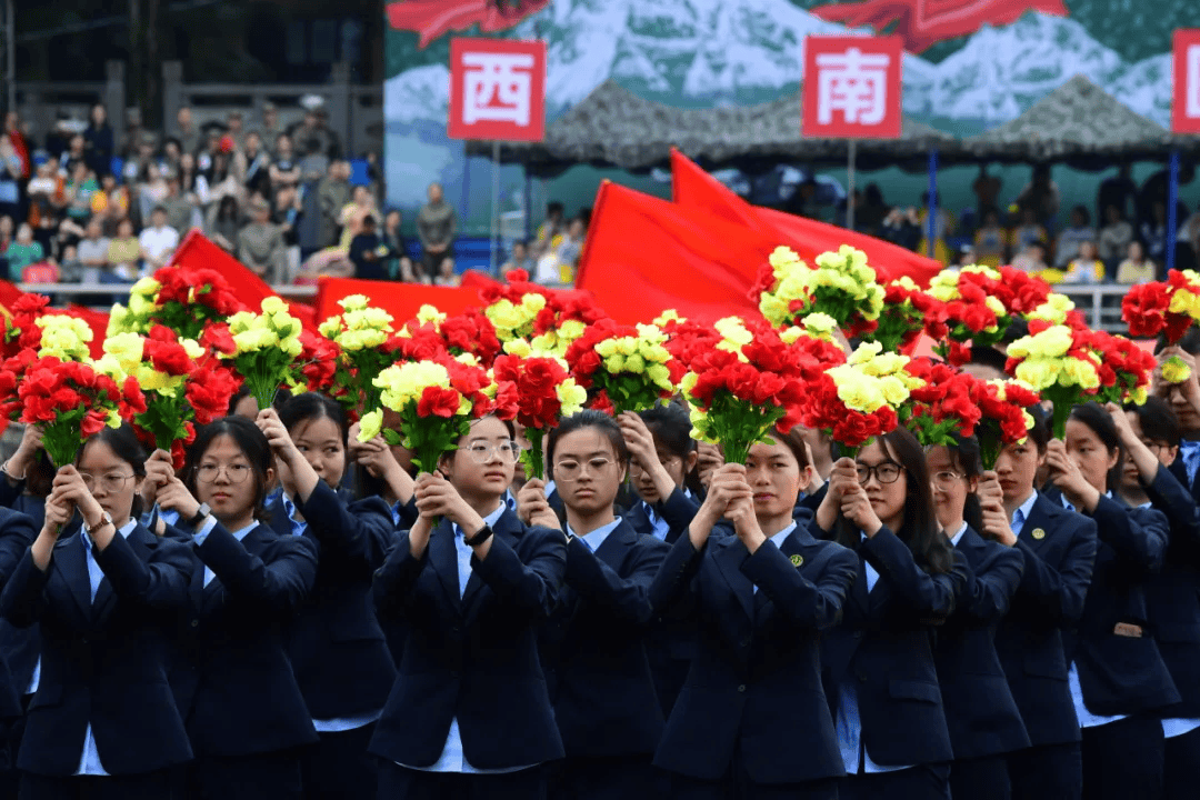 士气高昂：中国女队现身赛场